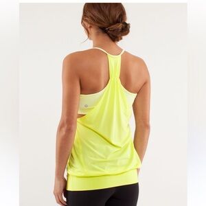 Lululemon top size 6